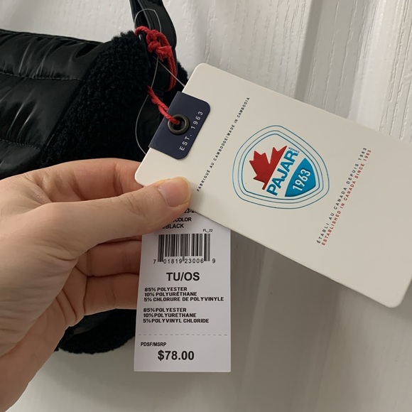 Pajar Quilted Puffer Crossbody Bag with Black Sherpa Border - Picture 10 of 17